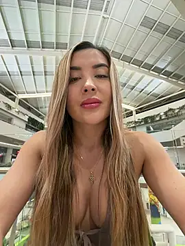 Alexa_seexy1 Adlı Modelin Canlı XXX Sohbeti