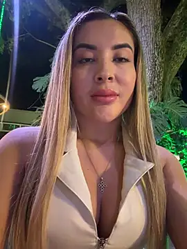 Alexa_seexy1 লাইভ XXX চ্যাট