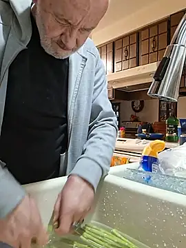 Makowboy 网络视讯表演