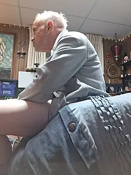 Makowboy Adlı Modelin Web Kamerası Şovu