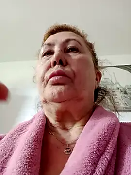 Hottie-Mom Webcam Show