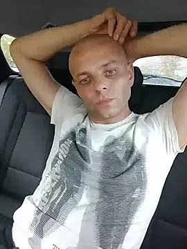 Webkamerová show terrorysta84