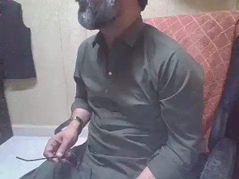 hairymaster95 webcam show
