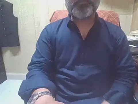 hairymaster95 webcam show