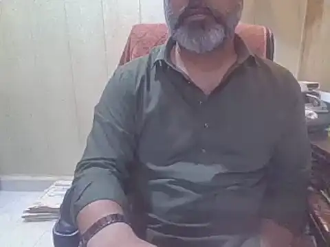 hairymaster95 webcam show