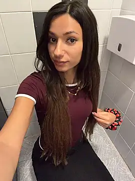 -_MiaQueen_- Adlı Modelin Web Kamerası Şovu