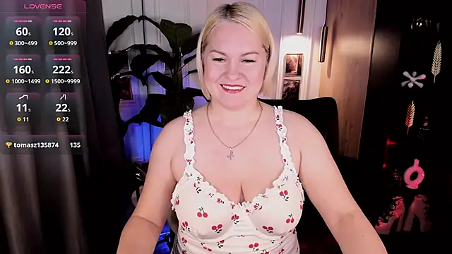 YolandaKiss Chat XXX live