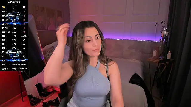Chat +18 de KylieMellow ao vivo