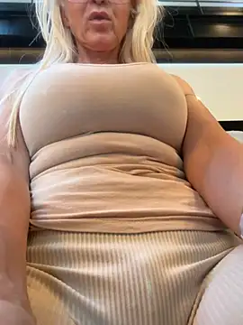 Chat XXX ao vivo de Reyna63