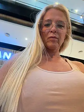 Reyna63: απευθείας συνομιλία ΧΧΧ