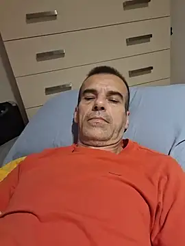 ionel12 Show in webcam