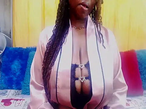 Bustydiva88 Live XXX Chat