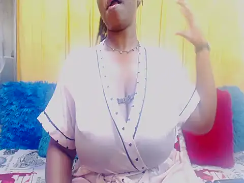 Bustydiva88's Webcam Show