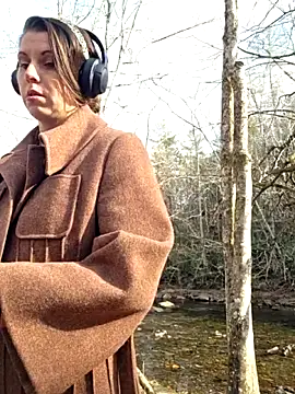 KittyWhispers' Webcam Show