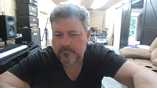 Luvslave7's Webcam Show