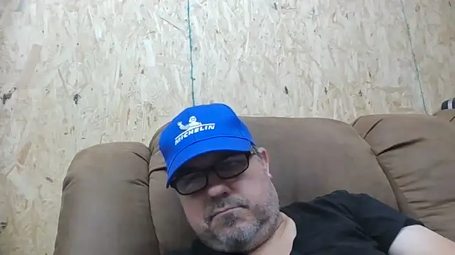 Luvslave7's Webcam Show