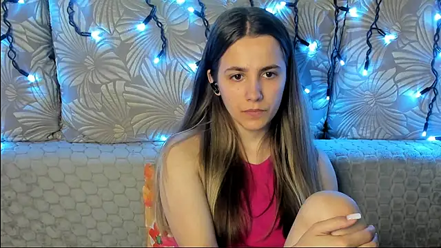 MaggieCake Chat XXX live