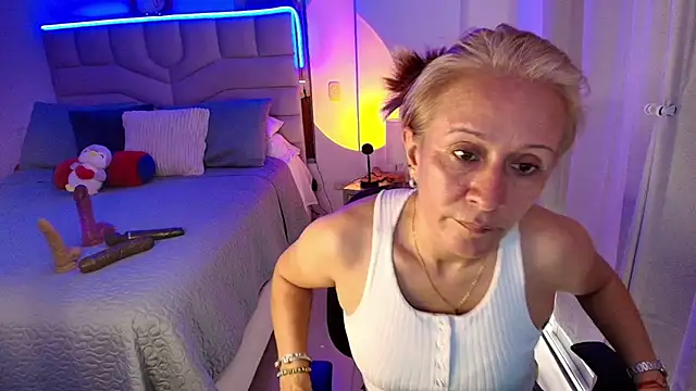 Naty_Stone Adlı Modelin Canlı XXX Sohbeti