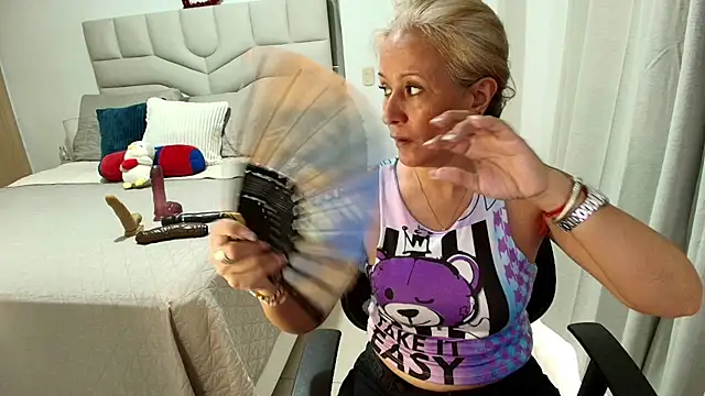 Chat XXX en directo de Naty_Stone
