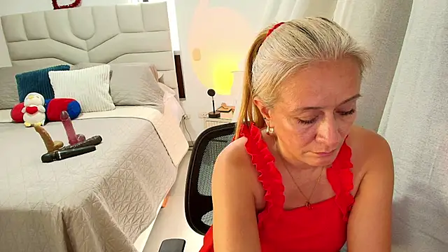 Naty_Stone Adlı Modelin Canlı XXX Sohbeti