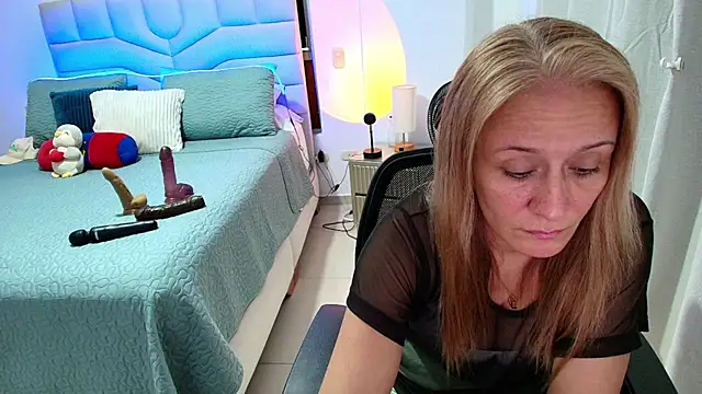 Czat XXX na żywo – Naty_Stone