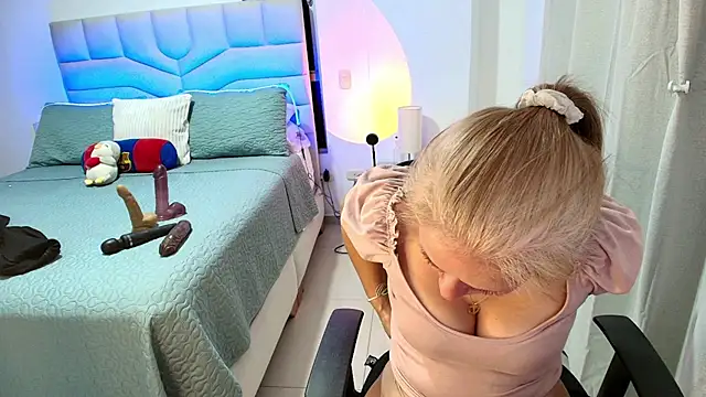 Naty_Stone Adlı Modelin Canlı XXX Sohbeti