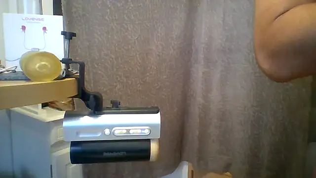 Oliverlong Pertunjukan Webcam