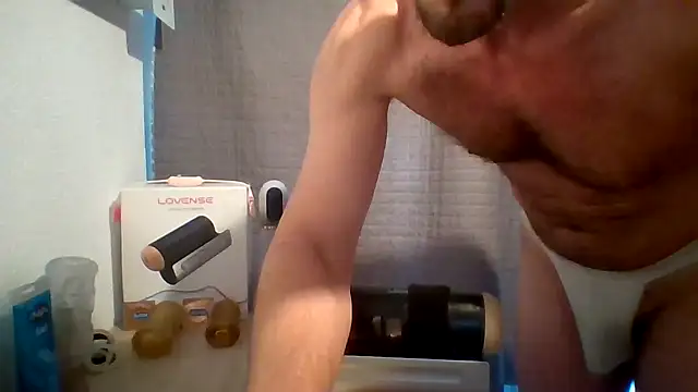 Oliverlong Show in webcam