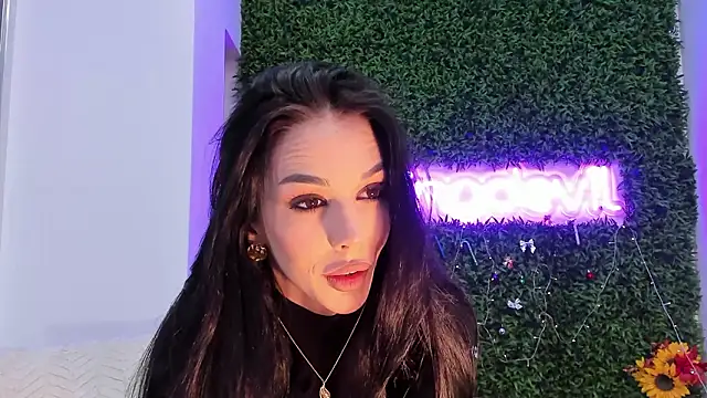 realhotfallingdevil's Webcam Show