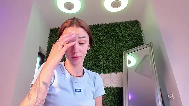 دردشة realhotfallingdevil الجنسية المباشرة