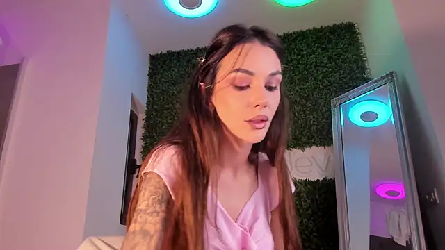 realhotfallingdevil Webcam-Show