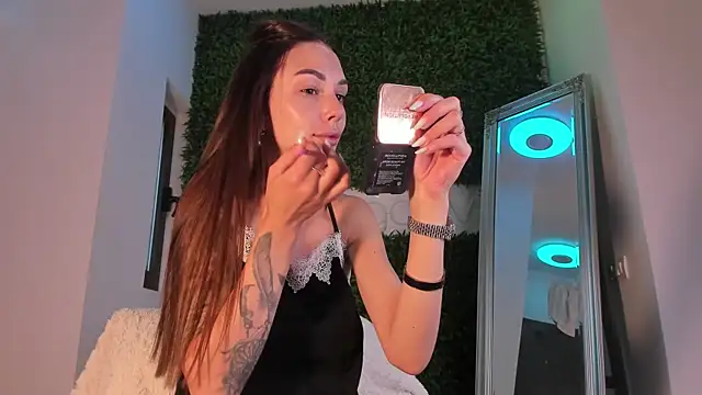 realhotfallingdevil Live XXX-Chat