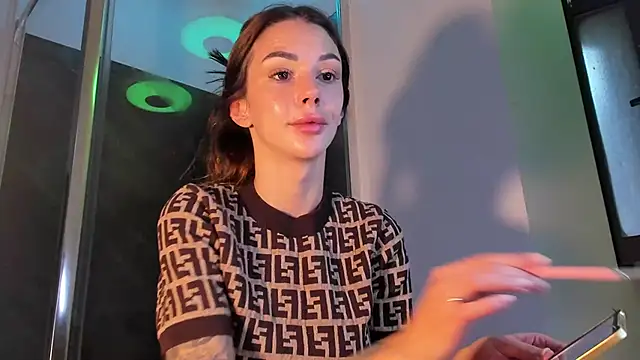 realhotfallingdevil – Live XXX-chat
