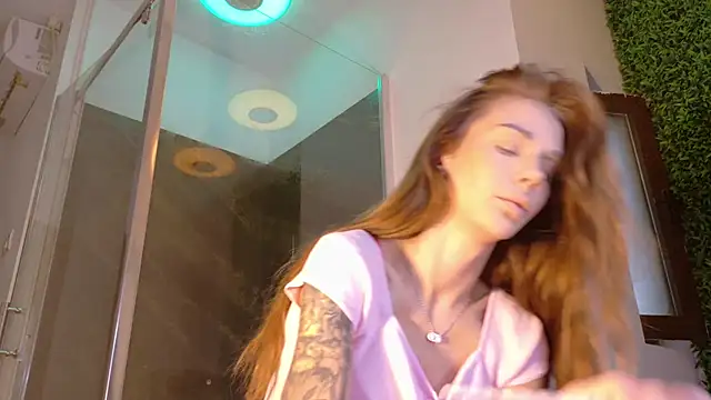 Chat XXX en directo de realhotfallingdevil