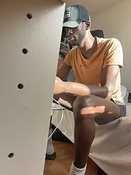 malik75_sexy's Webcam Show