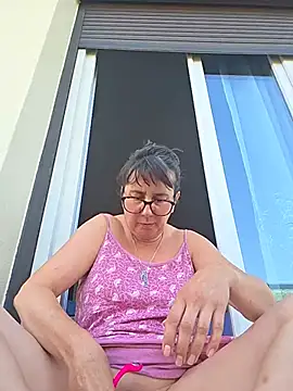 הופעת וובקאם של nokky3194