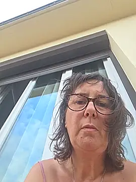 צ'אט XXX בשידור חי של nokky3194