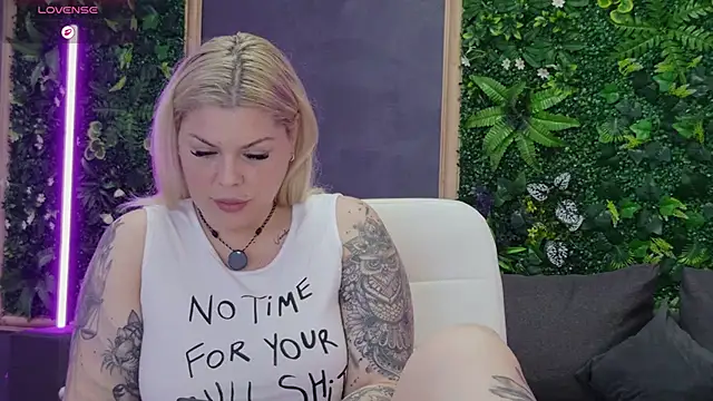 Živý XXX chat Issa_Jo