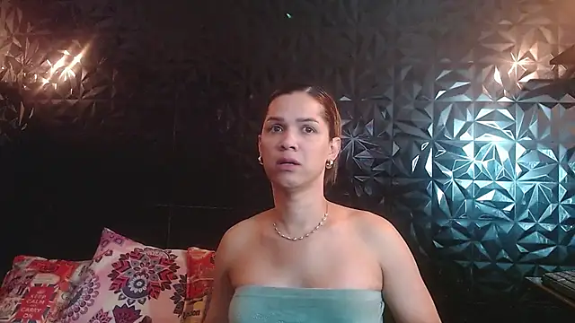 PINK__LOLA1 Adlı Modelin Web Kamerası Şovu