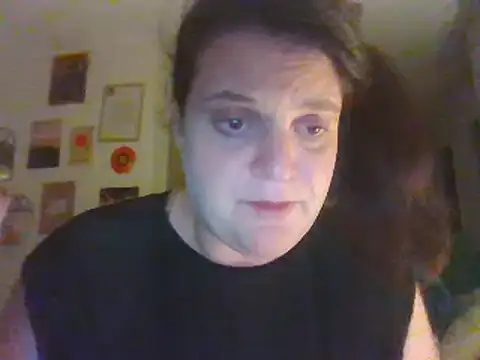 Elo__'s Live Chat Room
