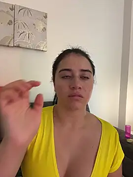 Chat +18 de KallyMyller1 ao vivo