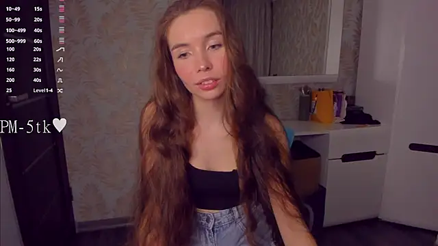 צ'אט XXX בשידור חי של YonaBones