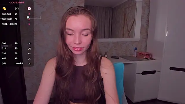 YonaBones' Live XXX Chat