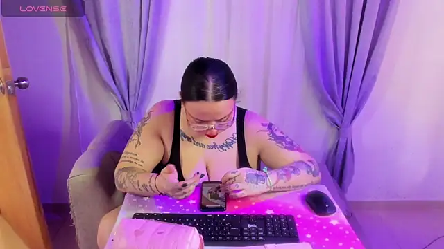 MiaYMolly Live XXX-Chat