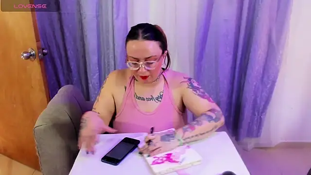 MiaYMolly's Live XXX Chat