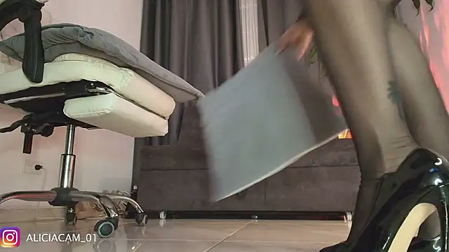 Aliciawonderxx – Kamerová šou