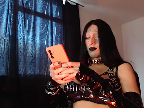 babyxbaphomet 在線直播表演
