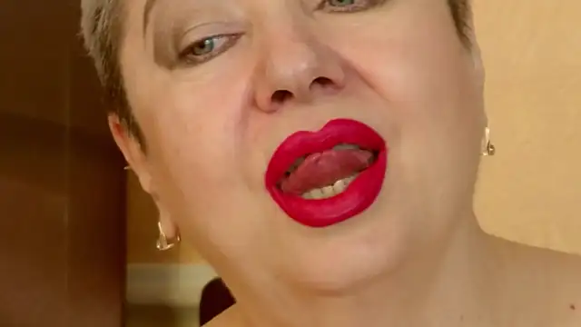 LadyPosh's Webcam Show