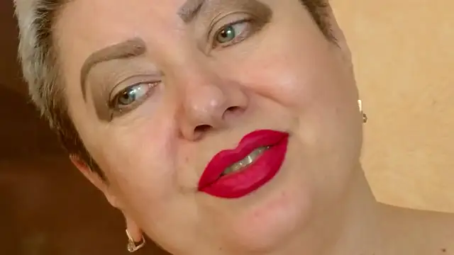 LadyPosh webcam show