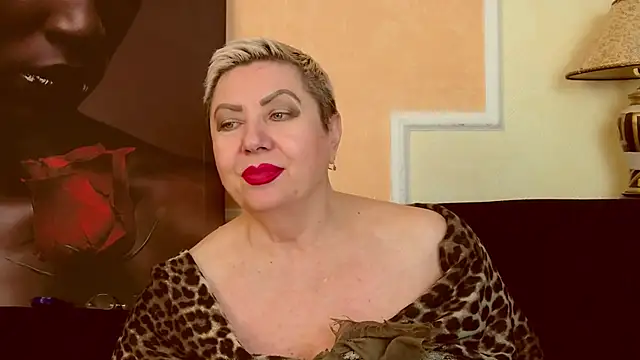 LadyPosh: вебкам-шоу